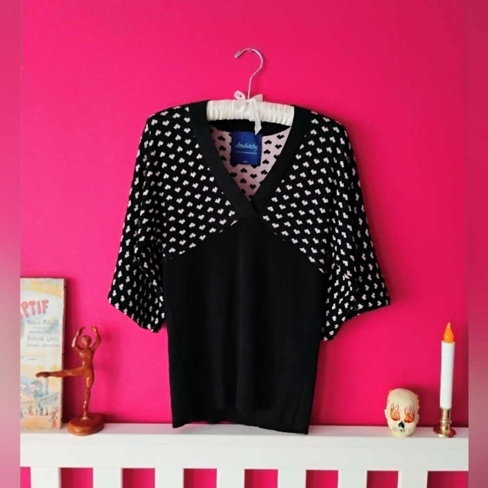 Authentic Vintage Y2K Black Knit Kimono Style Top Pink Heart Pattern SIZE S 💕
